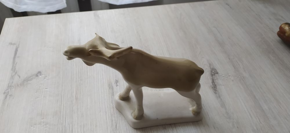 Porcelanowa figurka Połonne.