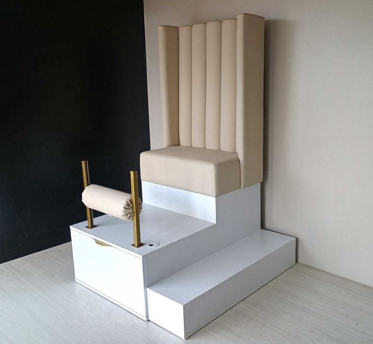 Stanowisko pedicure kosmetyczne do paznokci: podest + podnóżek + fotel