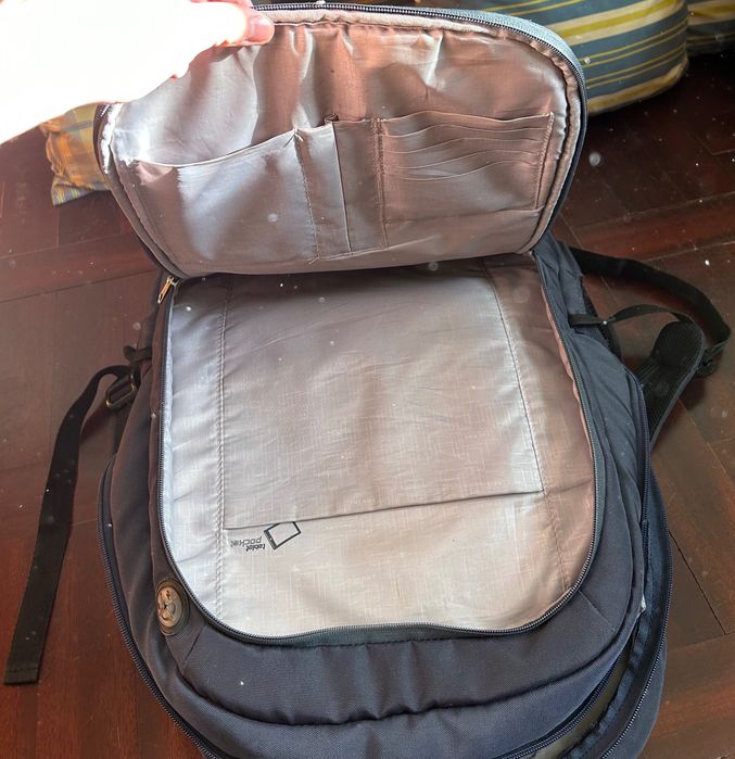 Mochila Deeply Azul p/ Computador Portátil até 17"