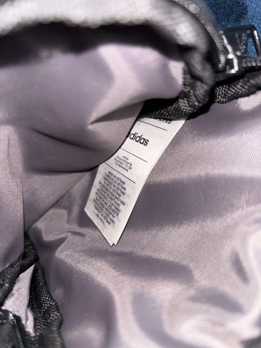 мессенджер adidas