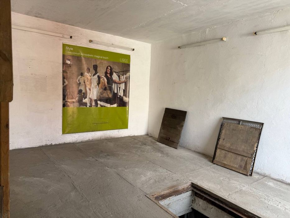 Продам двохповерховий гараж