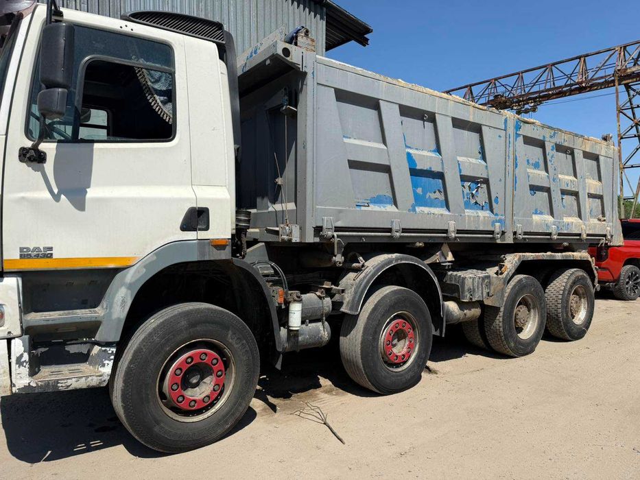 Самосвал DAF CF 85