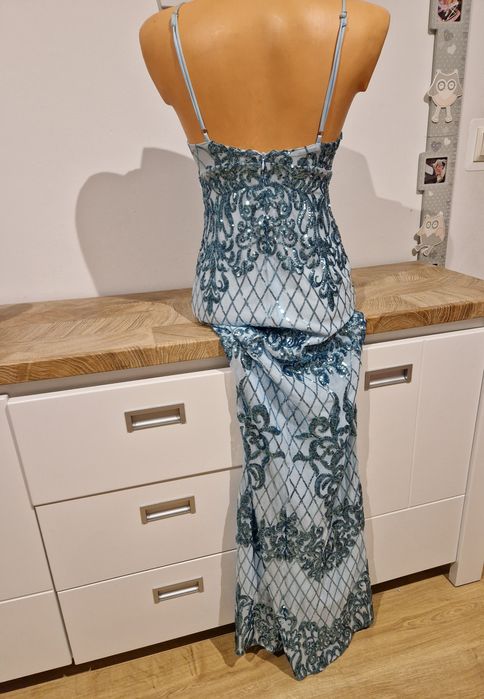 Śliczna sukienka długa