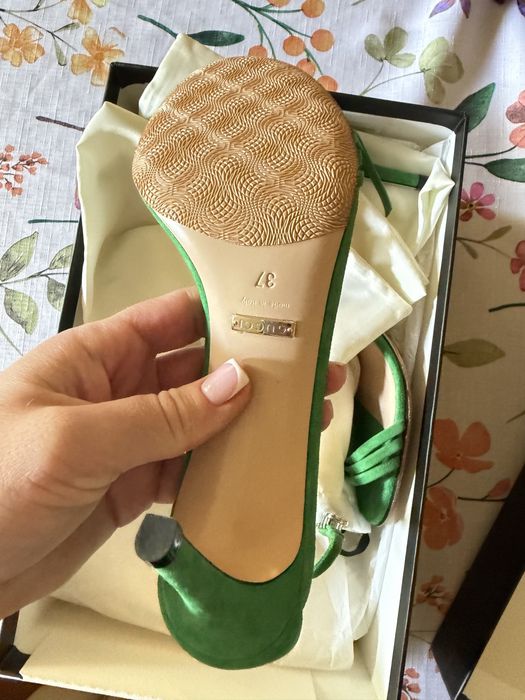 Босоножки   gucci