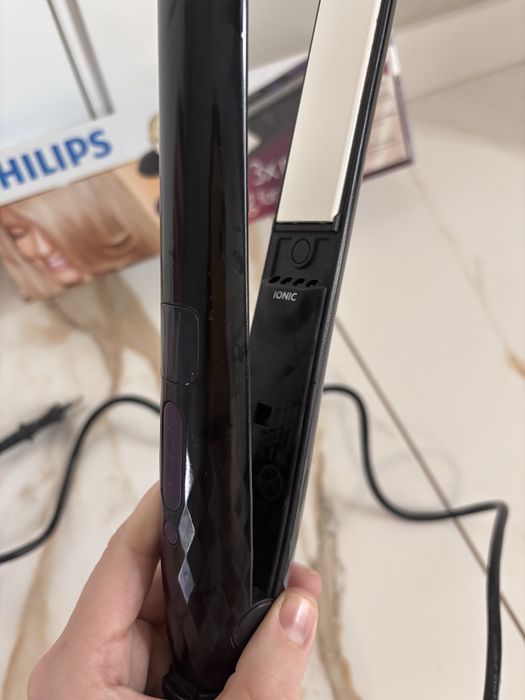 Стайлер випрямляч вирівнювач утюжок для волосся Philips