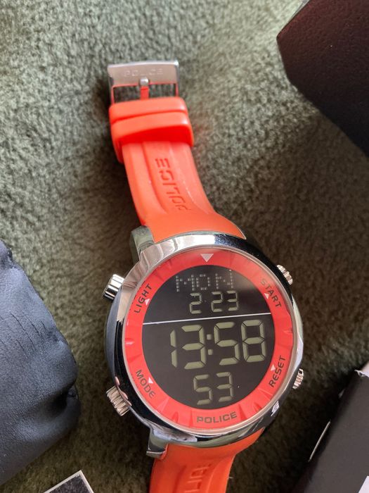Relógio Police usado