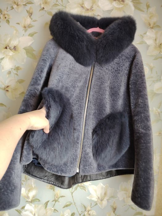 Шуба полушубок овчина с капюшоном и мех натуральный XL