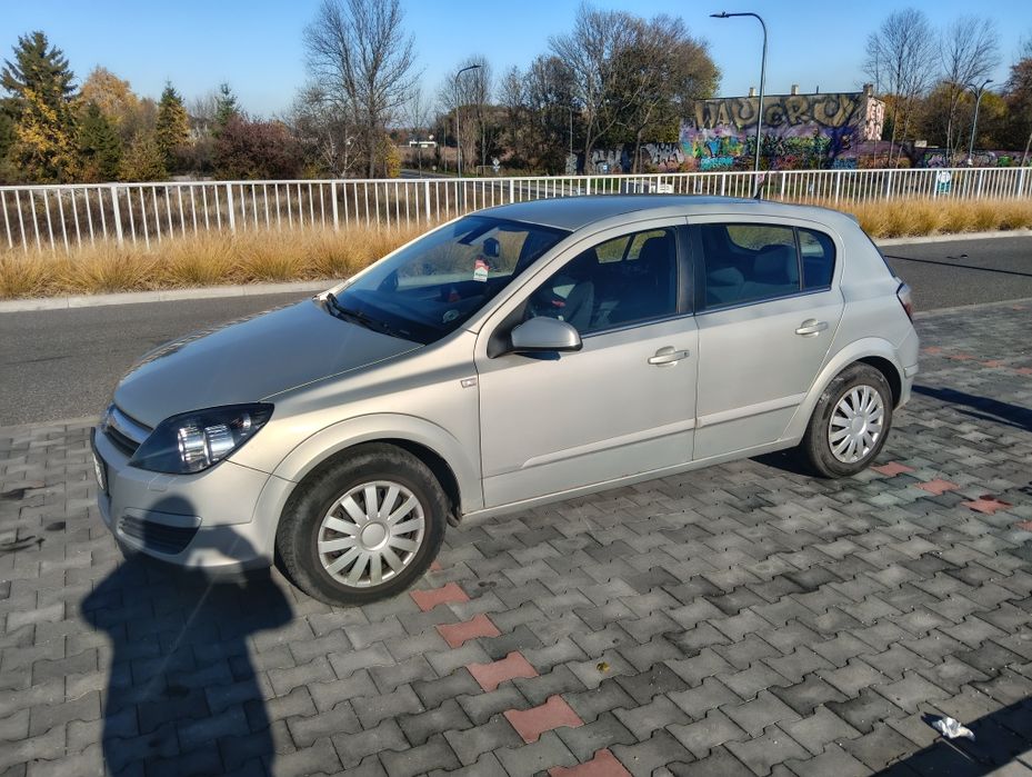 Opel astra h 1,4 benzyna 2004r