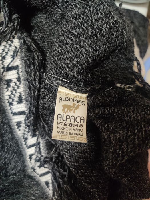 Camisola artesanal de lã de alpaca