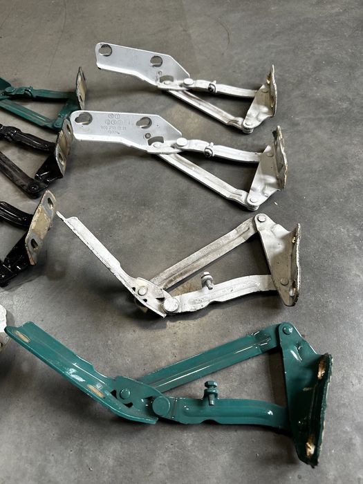 Петлі капота завіса Спрінтер Sprinter W906 крафтер Crafter