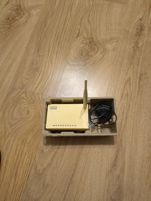 Router Netis  WF2411E