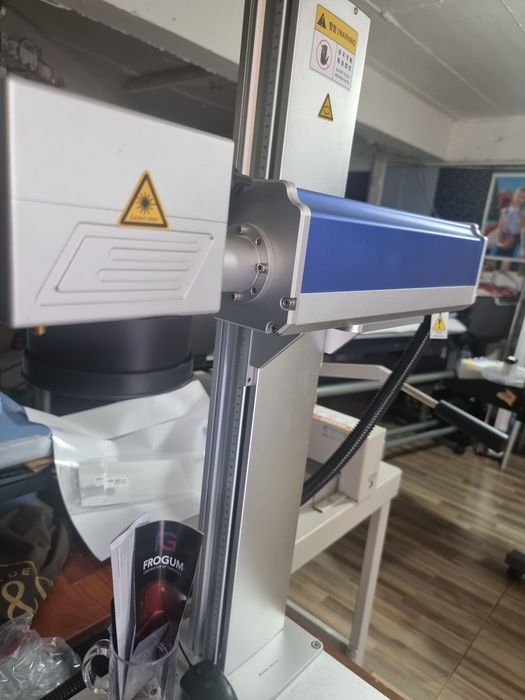 LASER FIBRA 50W como nova.