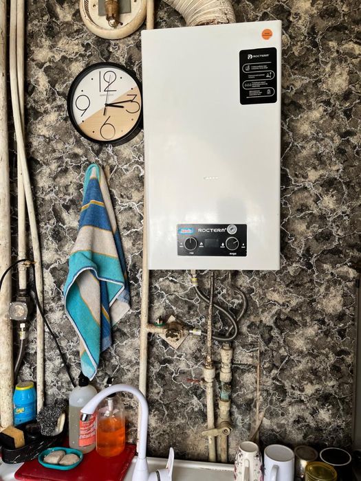 Продам 1/2 окремий двір , 25 школа !