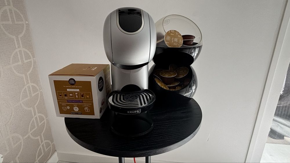 Maquina Café + Suporte de Capsulas + Capsulas