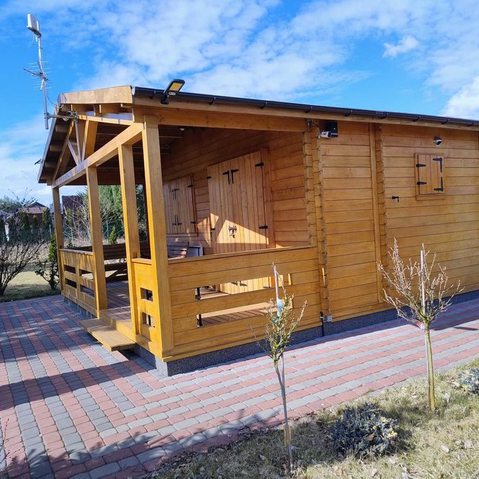 Sprzedam działkę letniskową z budynkiem letniskowym całorocznym