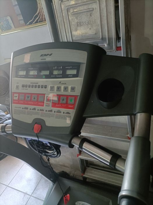 passadeira elétrica BH fitness (Com Avaria) para peças ou para reparaç