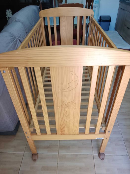 Berço para bebé ótimo estado