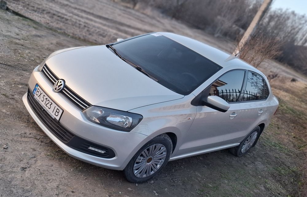 Volkwagen Polo поло седан 1,6 газ-бенз