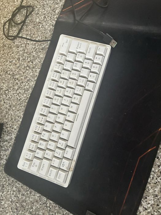Mouser gamer raser cobra , teclado mecanico , mouse pad , para desocupar