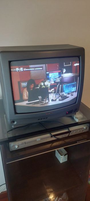 Televisão Sanyo  CE14AT1