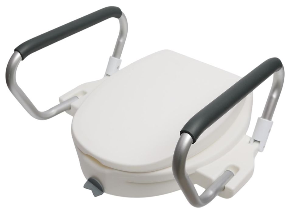 Насадка на унитаз для пожилых и инвалидов