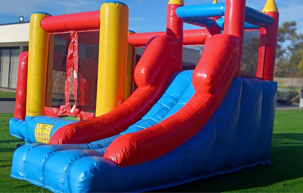 Castelo insuflavel - pvc