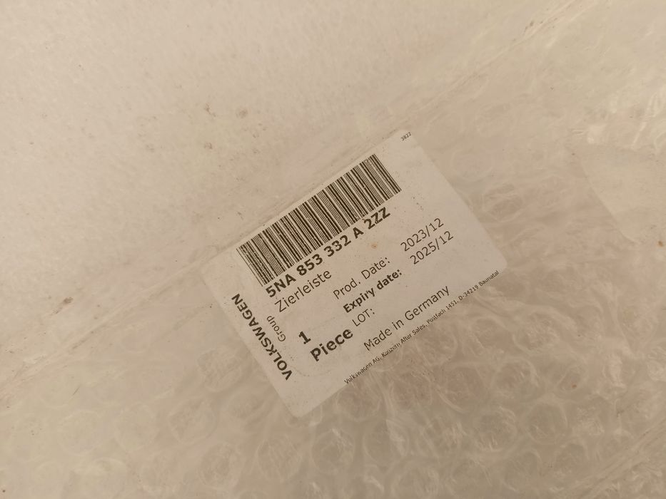 VW Tiguan II 2 5NA 15- listwa chrom drzwi prawy przód prawa przednia