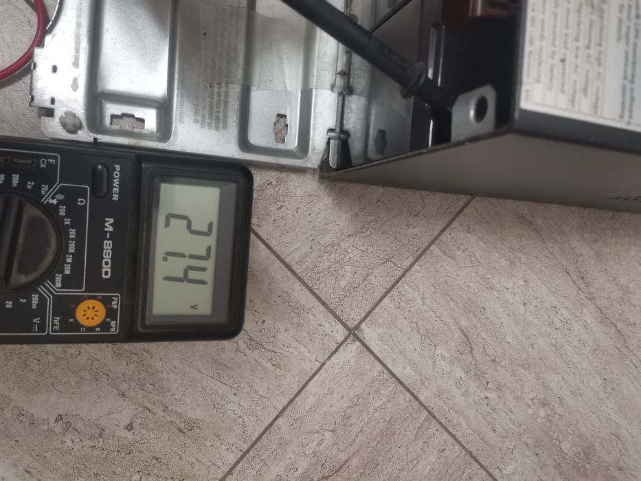 Бесперебойник APC Smart-UPS 750