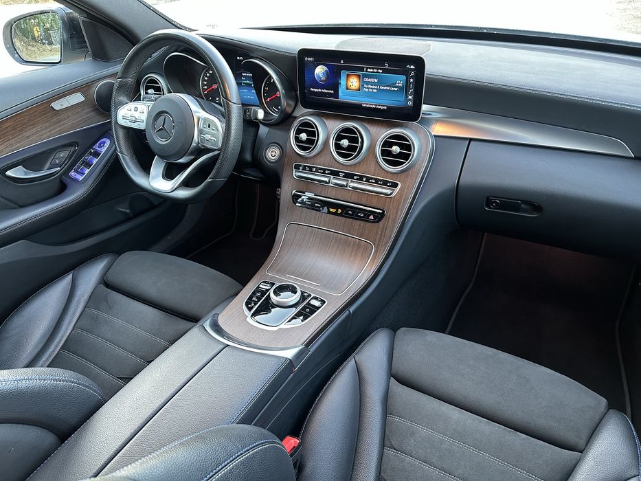 Mercedes-Benz C 300 — fotografia 9