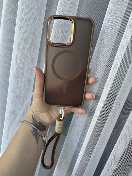Чохол, бампер 15 Pro Max новий .