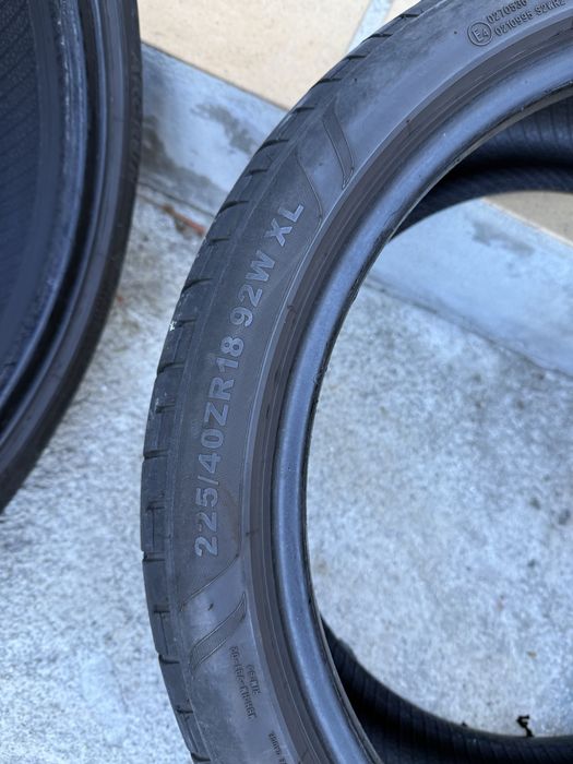 Par de pneus 225/40/18