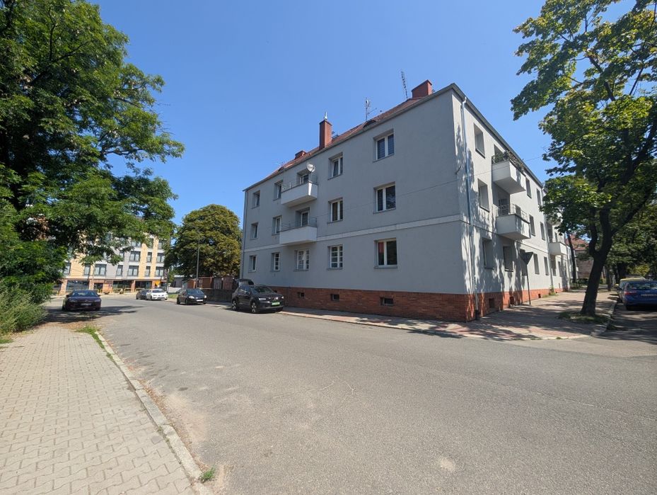 !!! Mieszkanie na sprzedaż w odrestaurowanej kamienicy z balkonem w Bytomiu !!!
