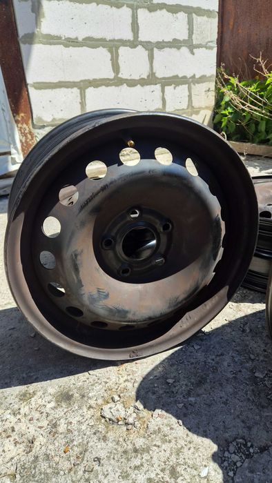 Диски 195/65 r15 на 5 болтів від авто Рено