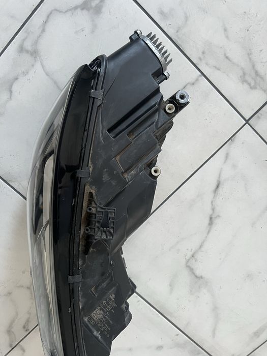 Фара права Audi A4/S4 B9 (2016-2019)