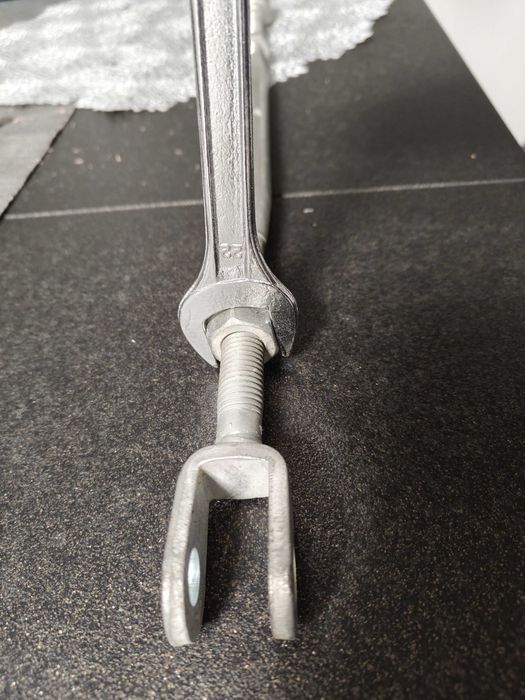 Śruba rzymska duża max 50 cm
