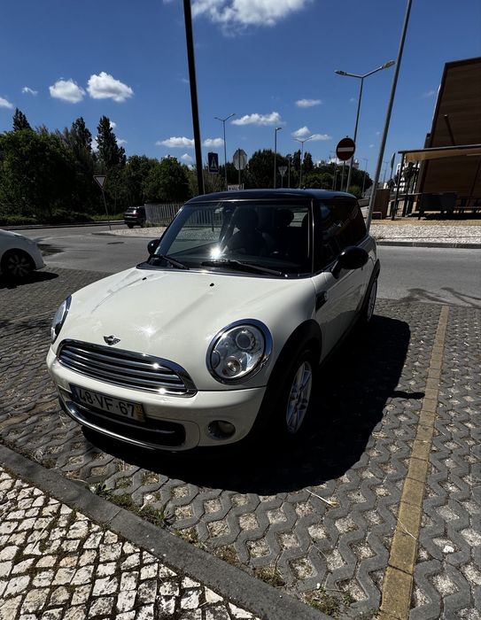 Mini Cooper D - 3 Portas