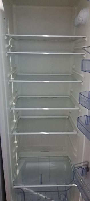 Frigorífico grande Beko dispensador água