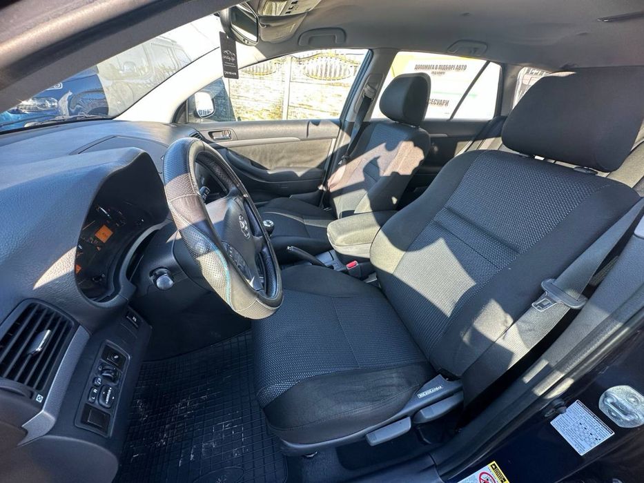 Надійна і гарна машина