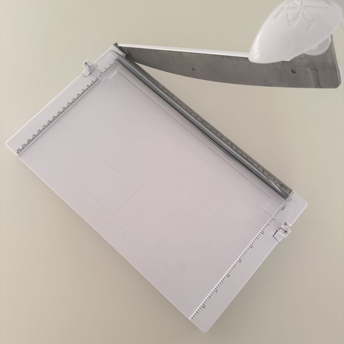 Guilhotina Xcut Precision 13 nova