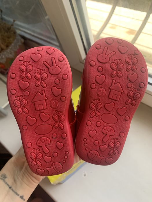 Детские туфли