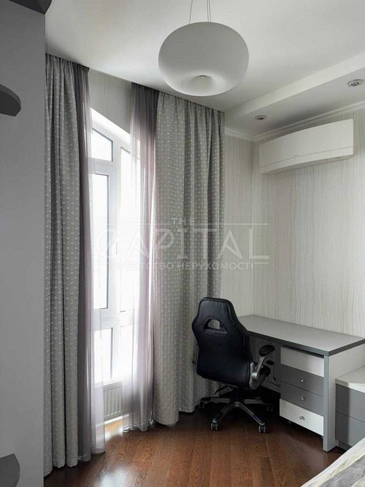 Оренда дворівневої видової квартири ЖК Оазис