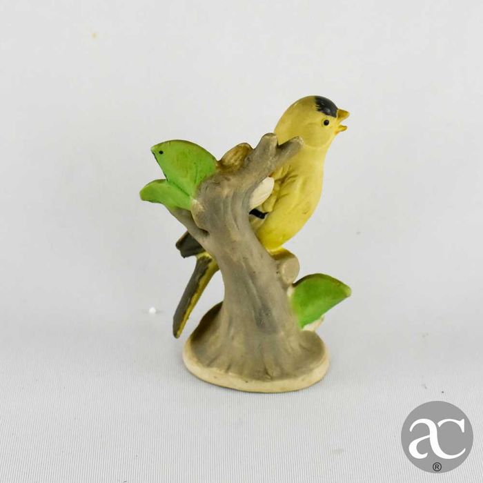 Figura de pintassilgo em biscuit, meados do séc. XX
