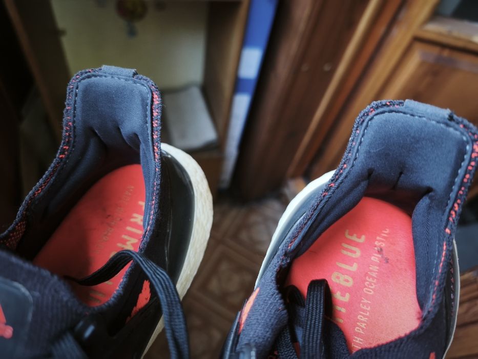Бігові кросівки Adidas ultraboots 21