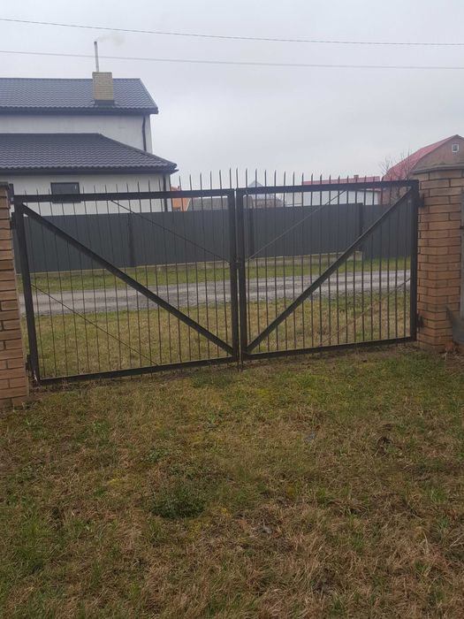 Продаж Хати Будинок 2 Поверха Загальна Площа 241. км