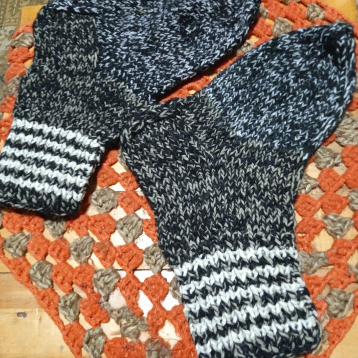 Простенькі, тепленькі шкарпетки