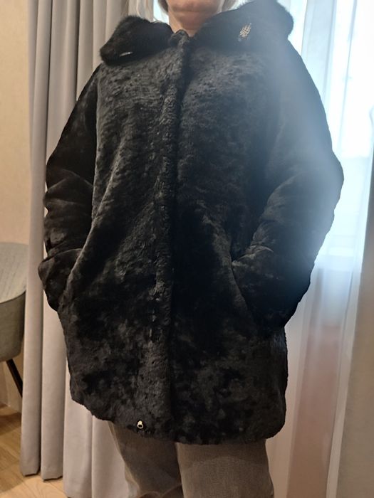 Шуба натуральная мутон 50-52р.