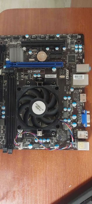 Робоча материнська плата MSI