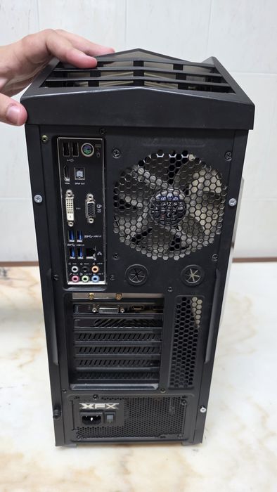 HP Desktop Computer64297675484930122
