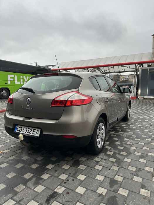 Renault Megane 1.6 бензин 2010