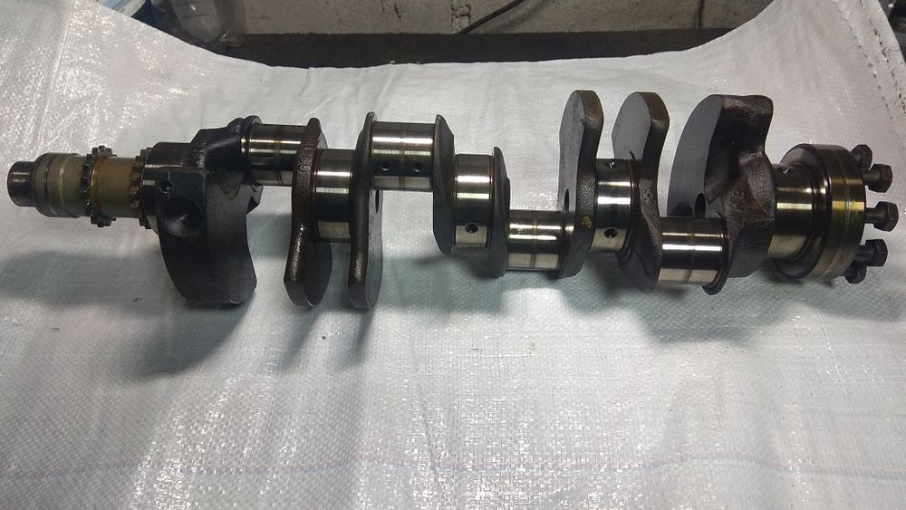 Коленвал M62 B44 4.4 BMW Range Rover LFT000060